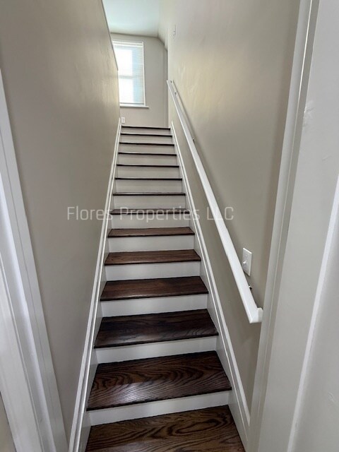 Building Photo - 3181 Gerbert Rd