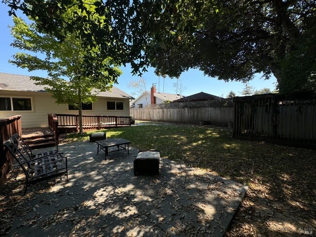 Building Photo - 4845 Marshall Dr