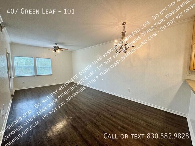 Building Photo - 407 Green Leaf