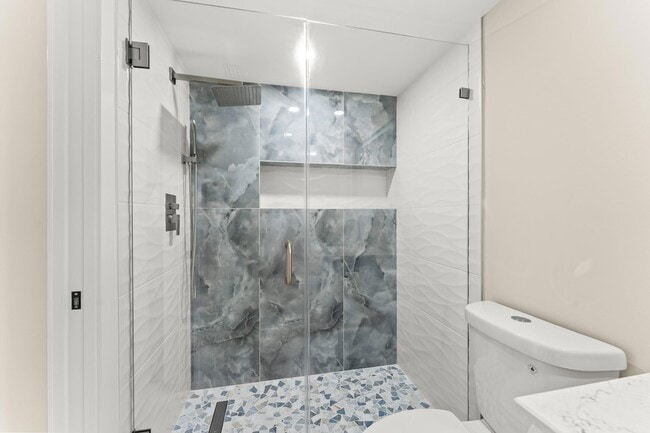 Building Photo - 14476 Amberly Ln