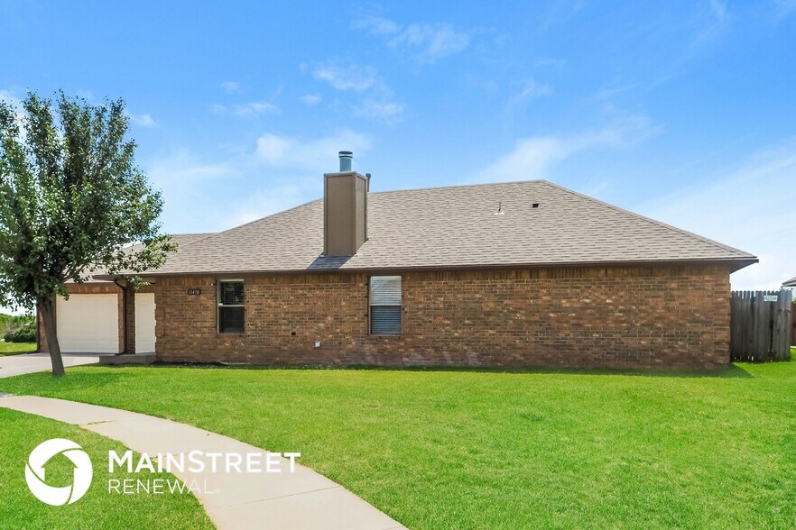 Building Photo - 11418 NW 9th Terrace