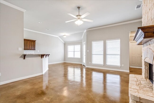 Building Photo - New Duplex on Hilltop Drive | Midway ISD