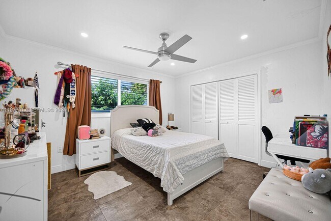 Building Photo - 7700 SW 139th Ter