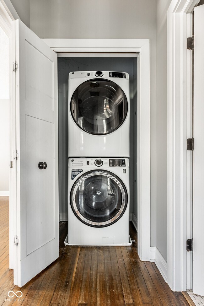 Building Photo - 3265 N New Jersey St