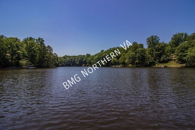 Building Photo - 3404 Mansfield Rd