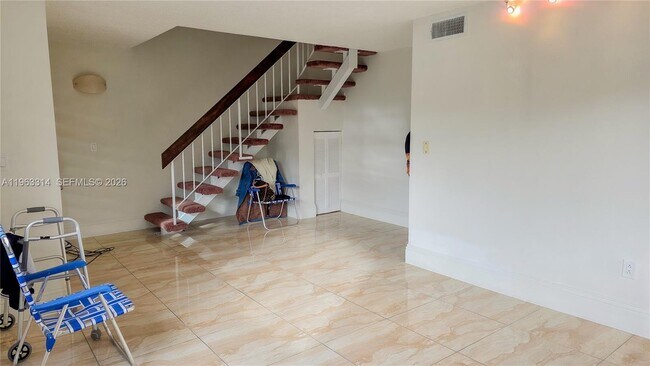 Building Photo - 317 NW 109th Ave