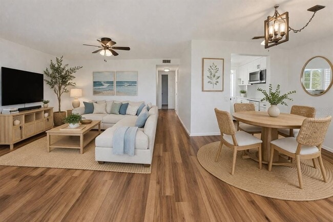 Building Photo - 350 79th Ave N