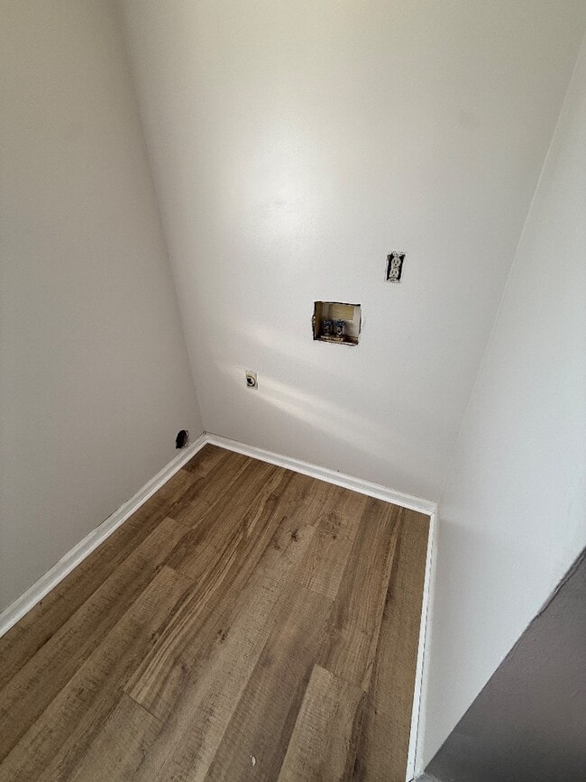 Building Photo - 517 Joel St