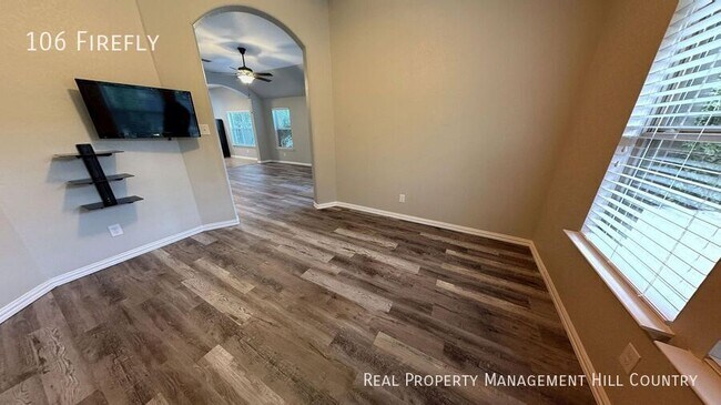 Building Photo - 106 Firefly-