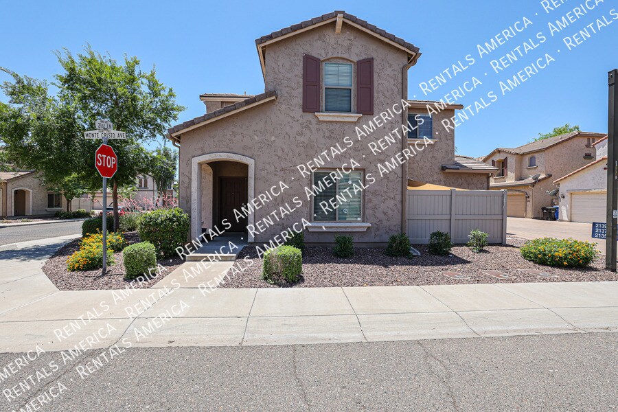 Building Photo - 2127 W Monte Cristo Ave