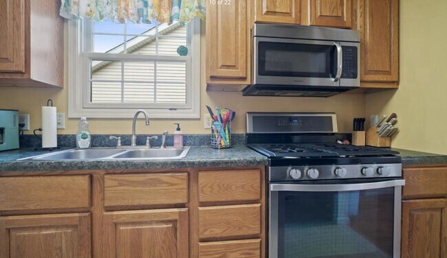 Building Photo - 1114 Abercorn St