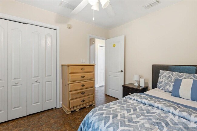 Building Photo - 3061 Bidhurst Ct
