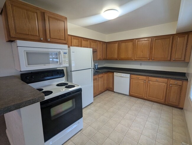 Building Photo - 5921 London Rd