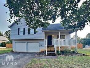 Building Photo - 230 Woodbridge Dr