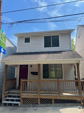 Building Photo - 2527 S 18th St