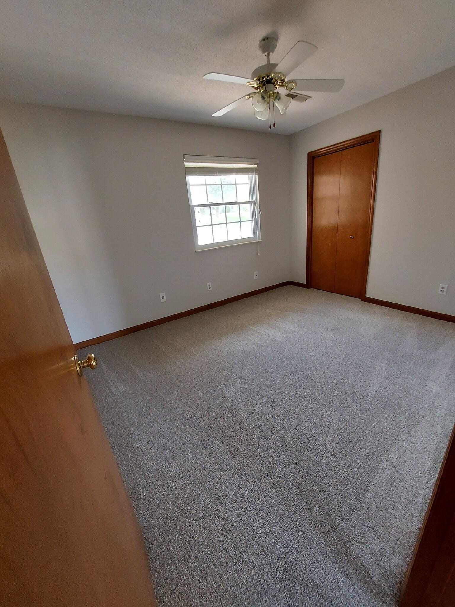 Building Photo - 1335 Windamere Rd