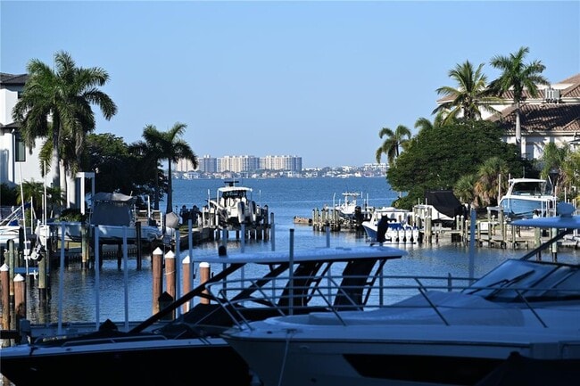 Building Photo - 1709 N Tamiami Trl