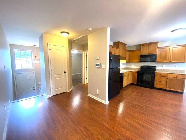 Building Photo - 1728 Thistlewood Dr