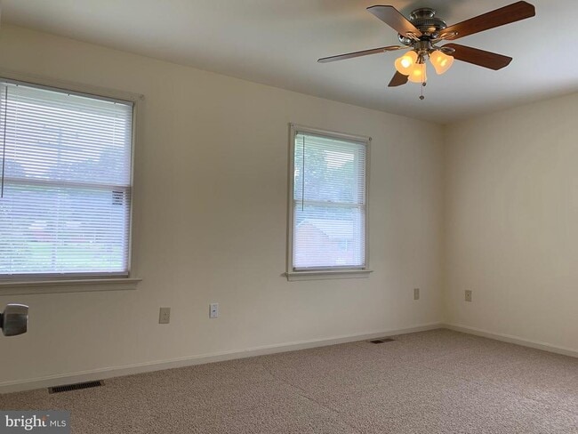 Building Photo - 177 Farrell Ln
