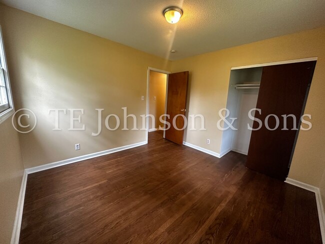 Building Photo - Spacious 3 Bedroom Home in Winston Salem