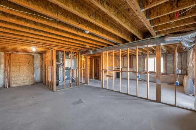 Building Photo - Beautifully Updated 3-Bedroom Home Near Traverse Mountain with Stunning Point of the Mountain Views!