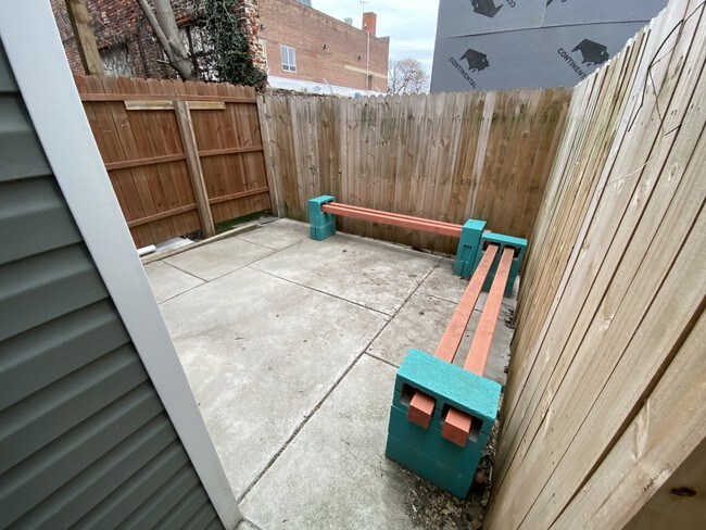 Building Photo - 1229 N Taney St