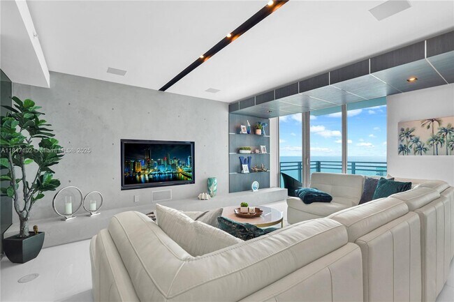Primary Photo - 3535 S Ocean Dr