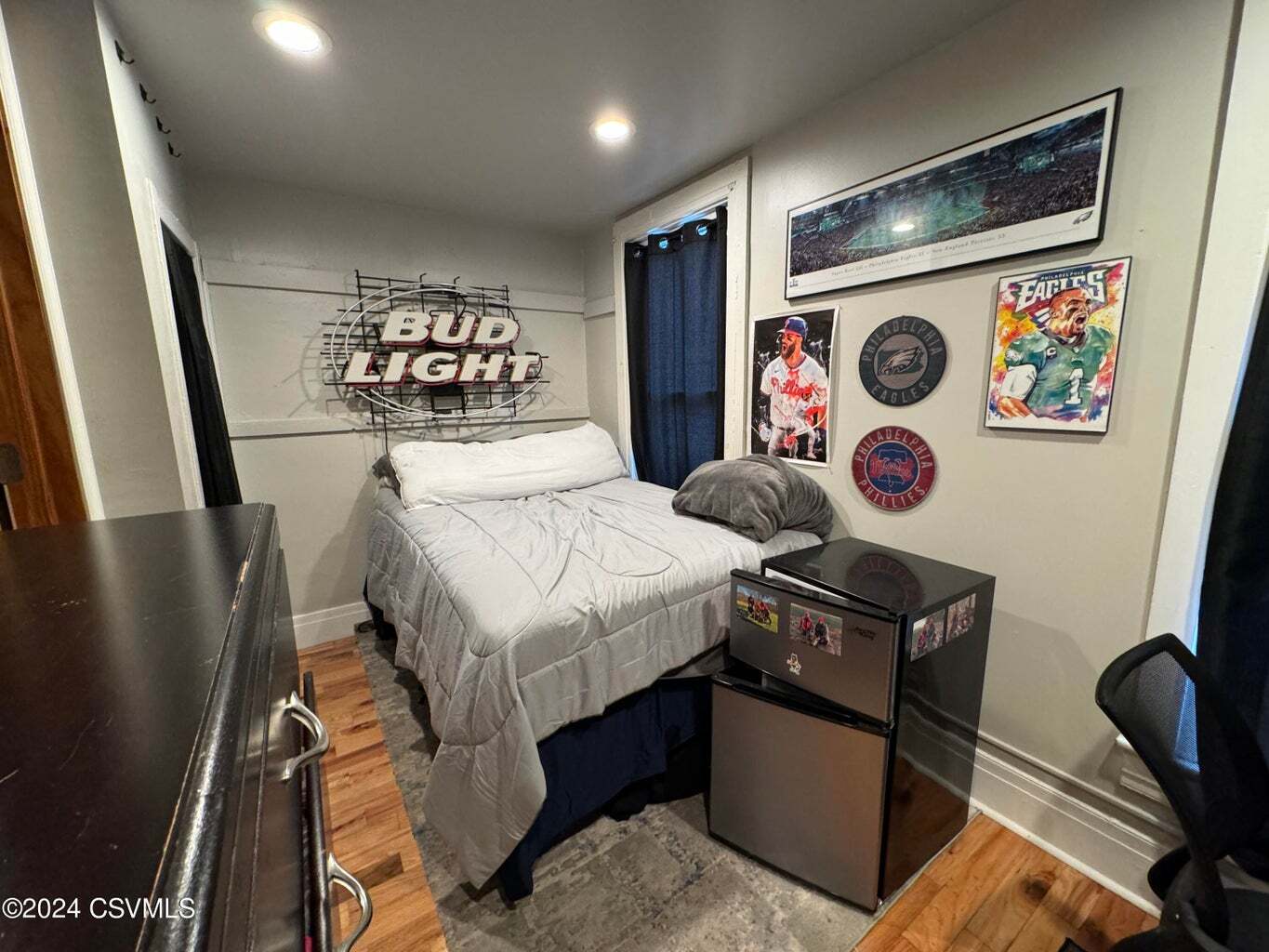 Room 3 - 13 E 3rd St