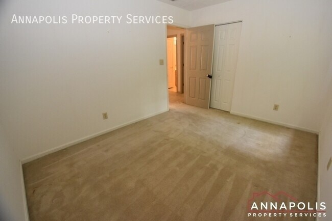 Building Photo - 1811 Johnson Rd