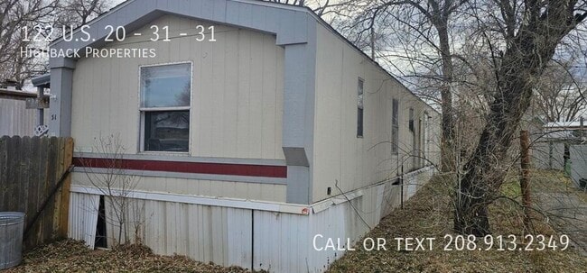Building Photo - 122 U.S. 20 - 31-31