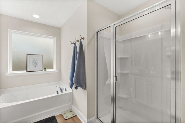 Building Photo - Like New Construction in Ludowici