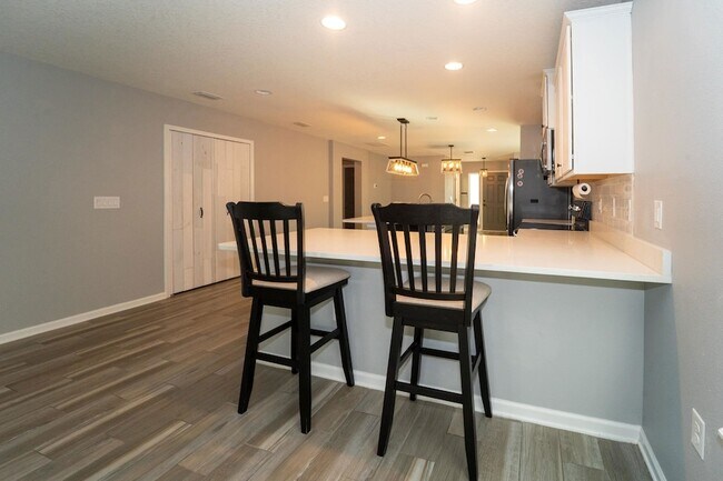 Building Photo - 415 Santorini Ct