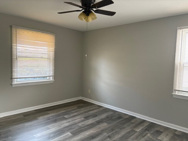 Building Photo - Newly renovated!!!