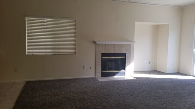 Building Photo - 43136 Bellota Ct