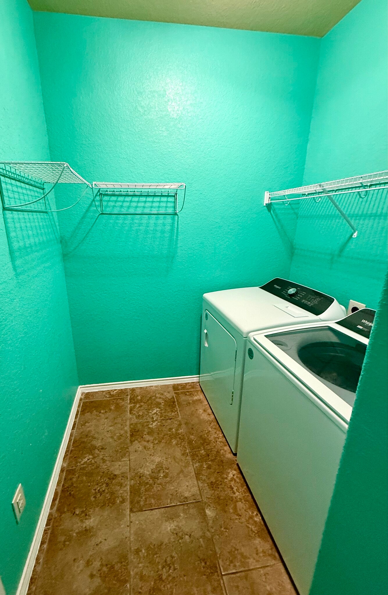 "Cabo Vibes" Laundry Room to enjoy as you fold your Beach Towels!! - 420 Slippery Rock
