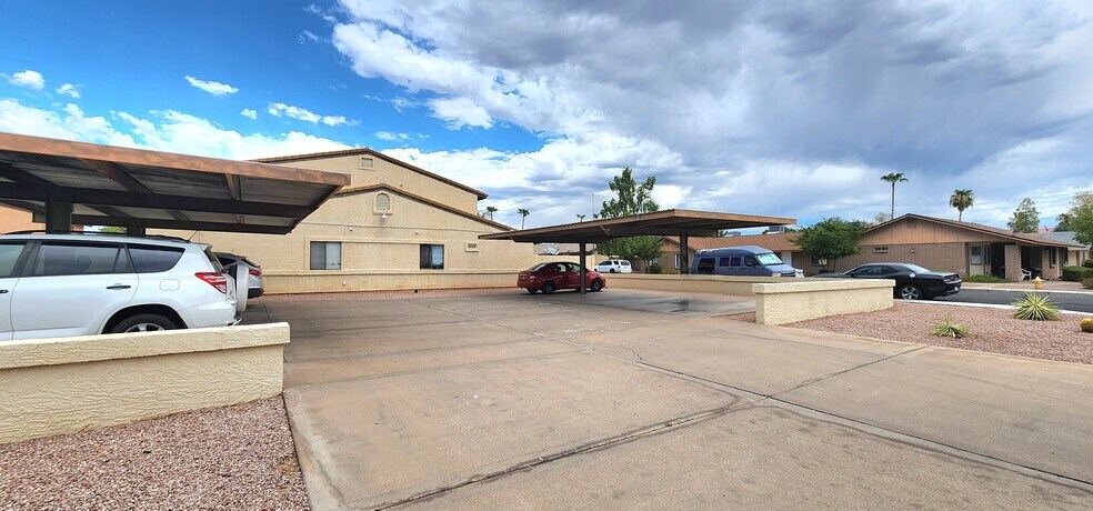 Building Photo - 6228 E Greenway St