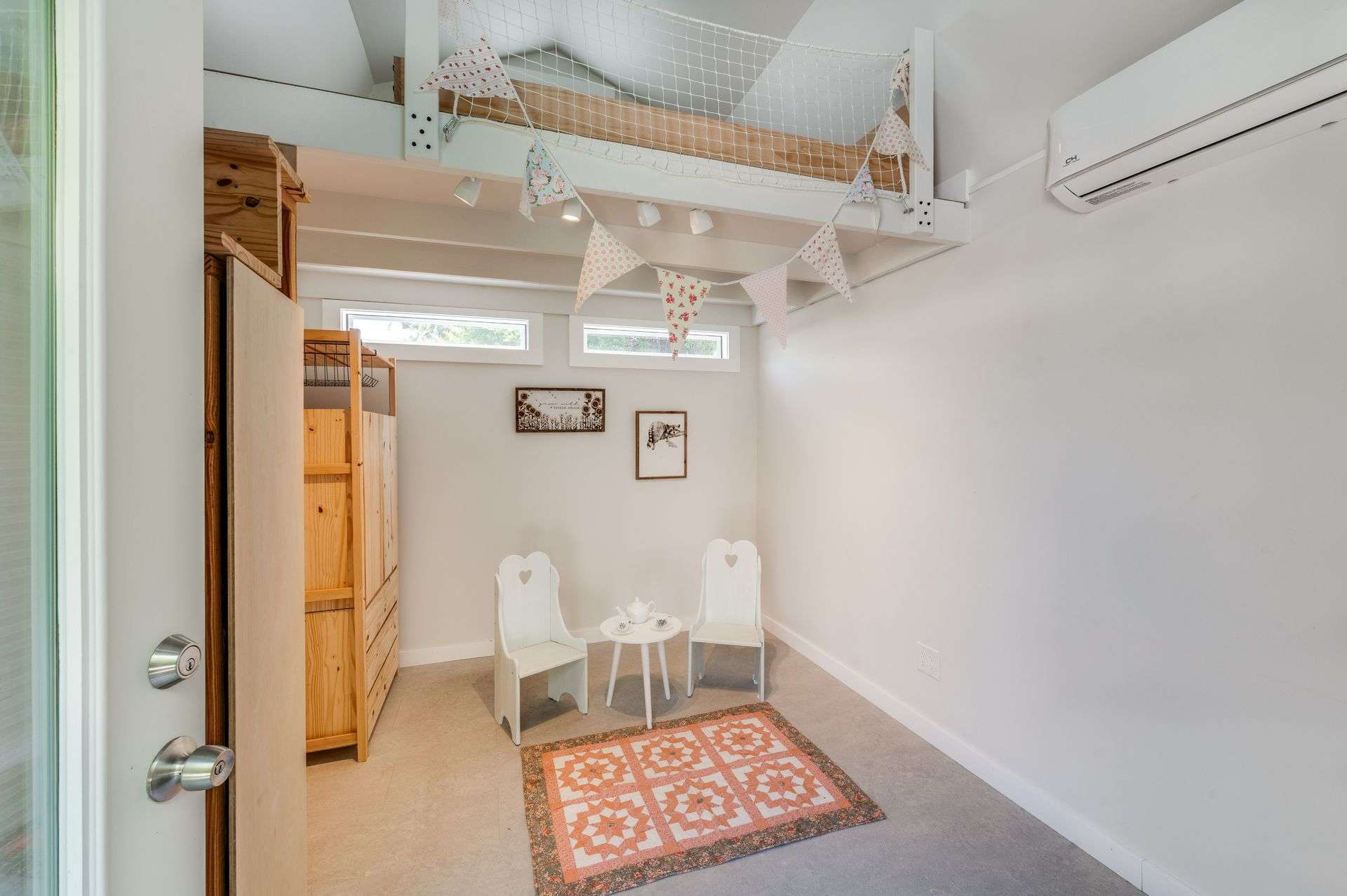 Building Photo - 6901 Bertrand Ave