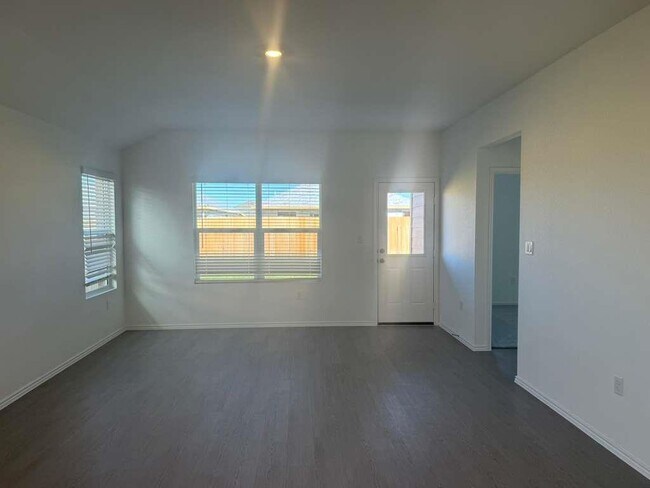 Building Photo - 205 Herald Dr