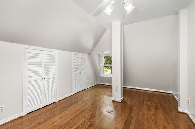 Building Photo - 1014 Riverlace Dr