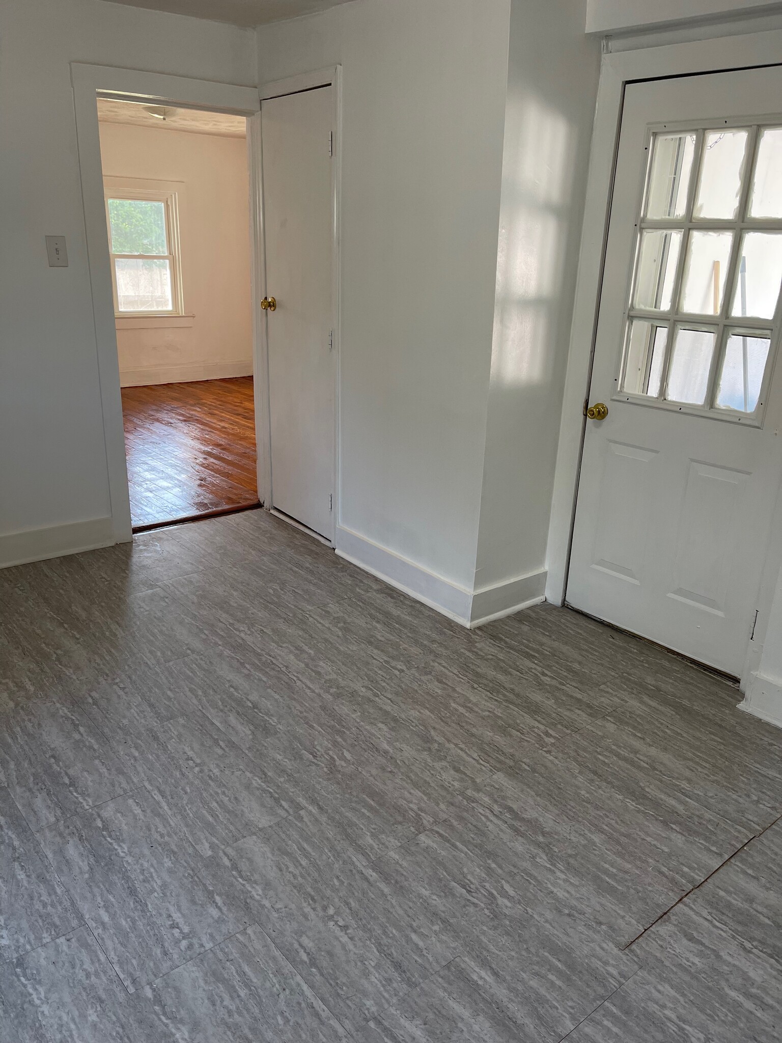 Kitchen/backdoor area - 325 Pine St
