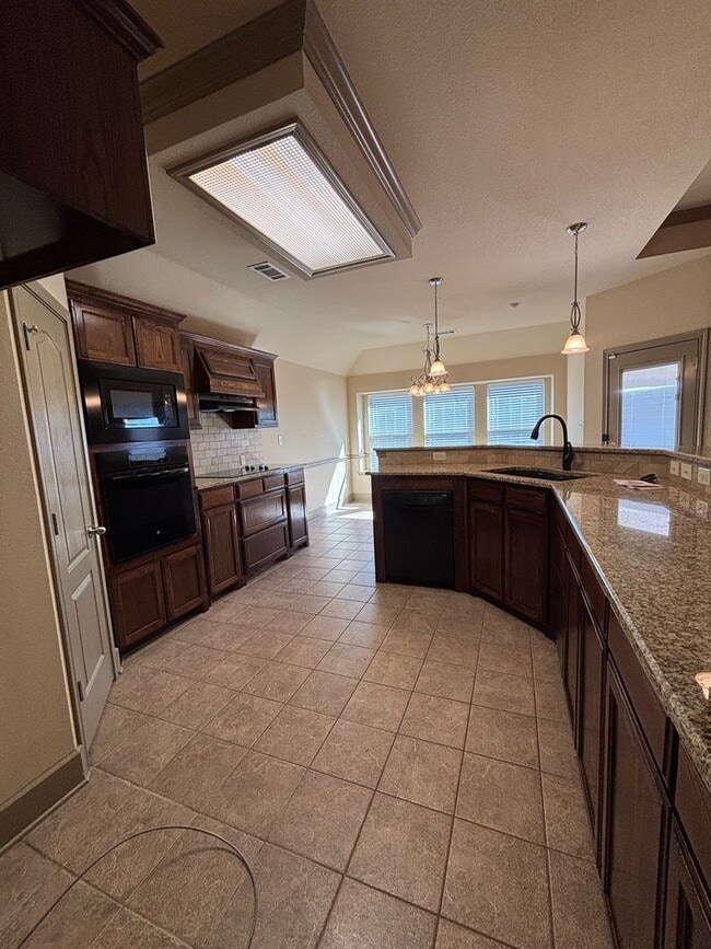 Building Photo - 1683 Potomac Dr