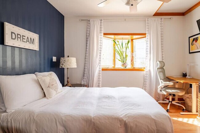 Building Photo - 152 Central Ave