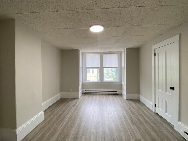 Building Photo - 124 Trenton St