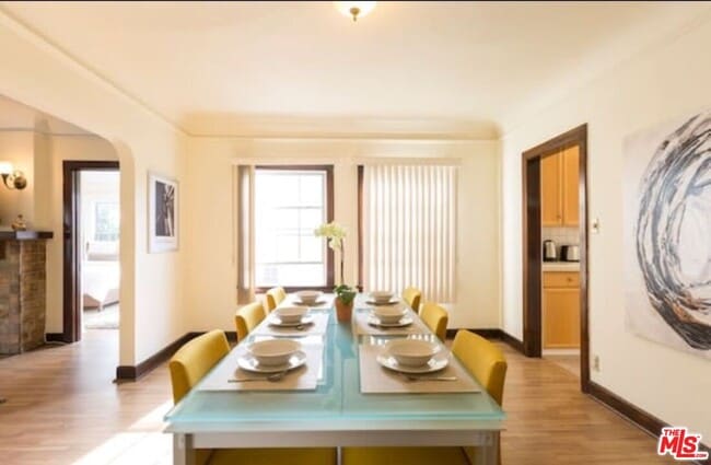 Building Photo - 611 Beachwood Dr