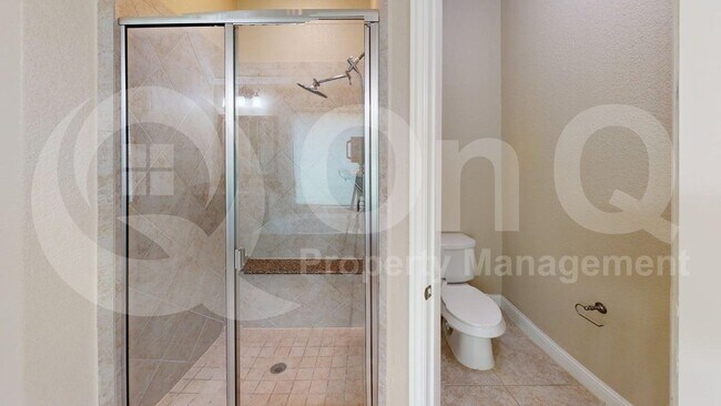 Building Photo - 4112 Overton Dr