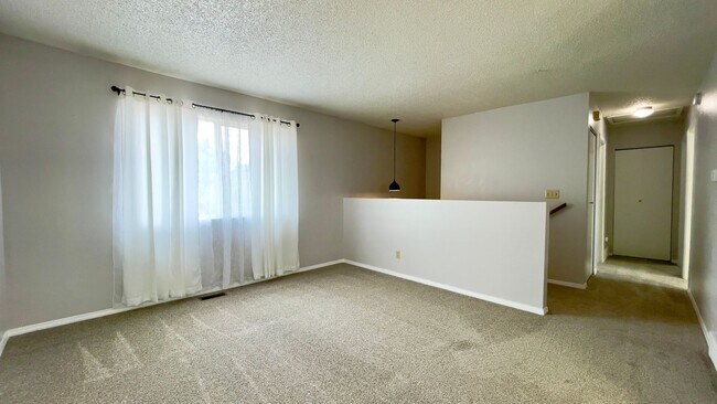 Building Photo - Exceptional Family Home in Fountain, CO - ...