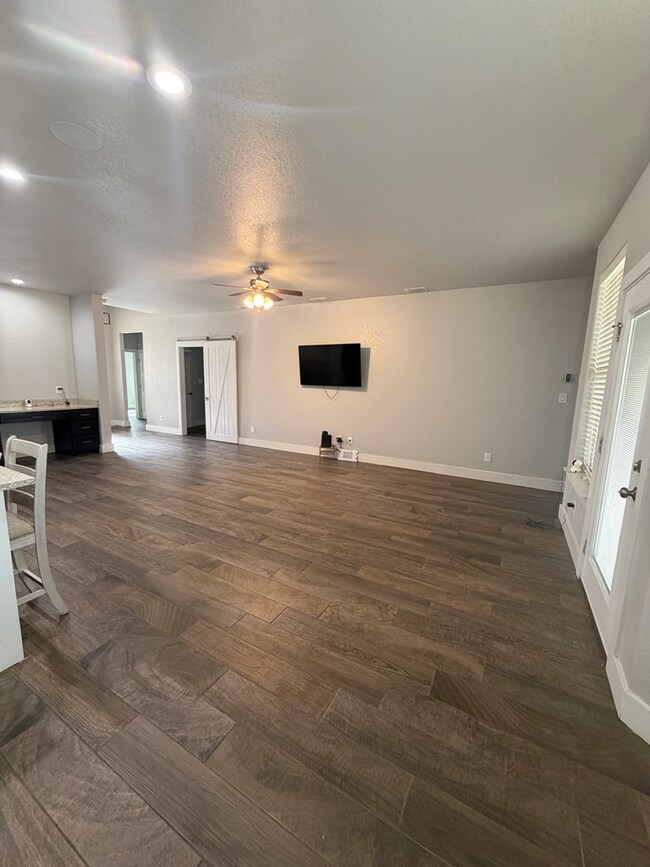 Building Photo - 2408 Birkdale Ln