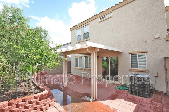 Building Photo - 8856 W Aster Dr