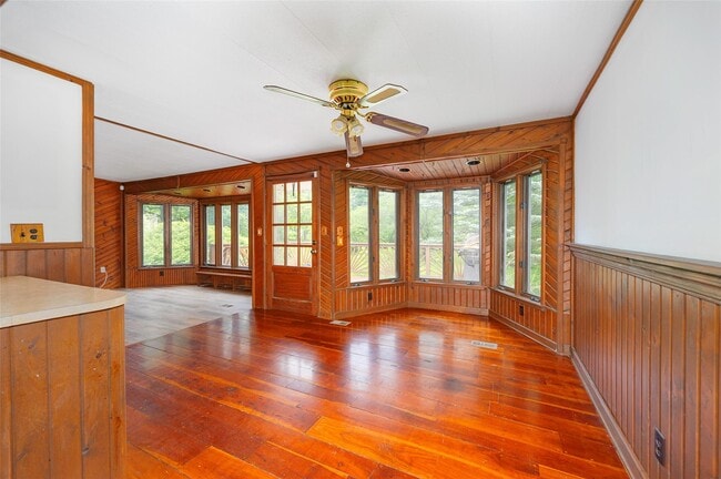 Building Photo - 1503 NY-9G