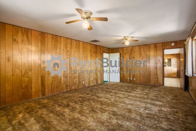 Building Photo - !!CALL US TODAY AT (505) 808-6467 TO SCHED...